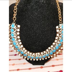 Elegant Turquoise and Gold Necklace